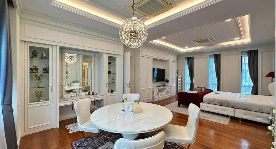 For rent 5 bedrooms house in Suan Luang, Bangkok