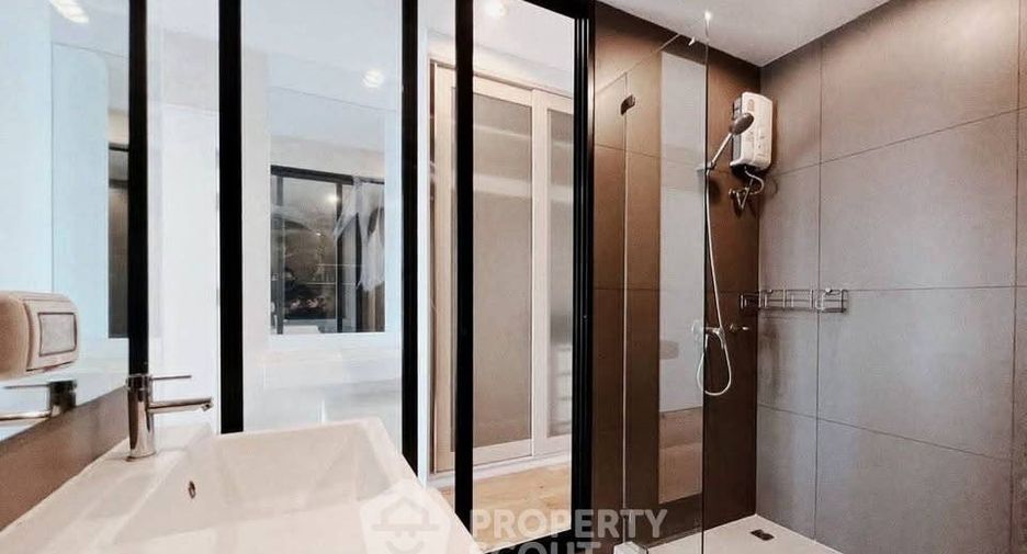 Wohnung zur Miete mit 2 Zimmer in Watthana, Bangkok