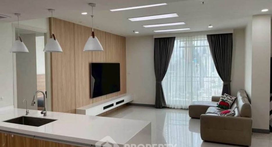 Condo en alquiler de 3 habitaciones en Sathon, Bangkok