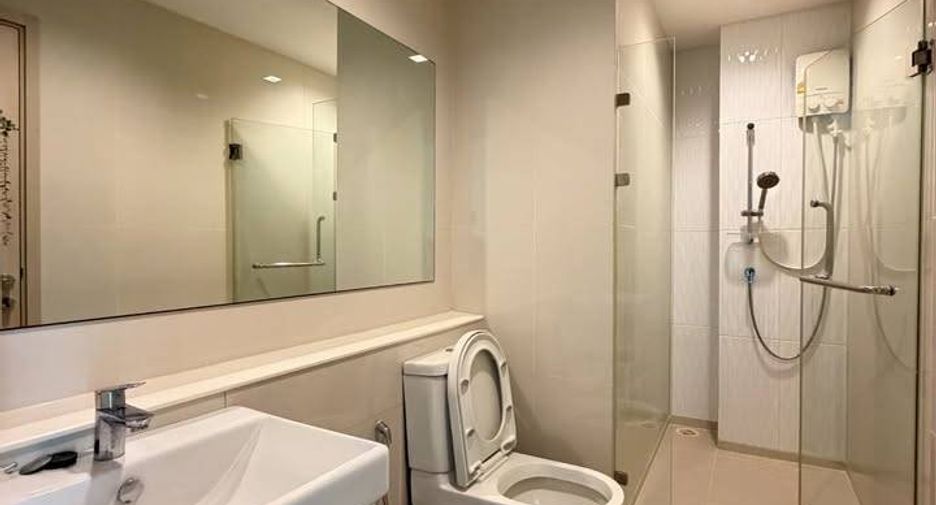 Wohnung zur Miete mit 1 Zimmer in Pathum Wan, Bangkok
