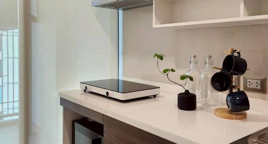 Condo en alquiler de 2 habitaciones en Watthana, Bangkok