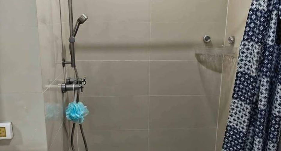Condo en alquiler de 2 habitaciones en Khlong San, Bangkok