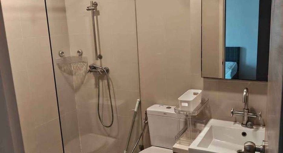 Condo en alquiler de 2 habitaciones en Khlong San, Bangkok