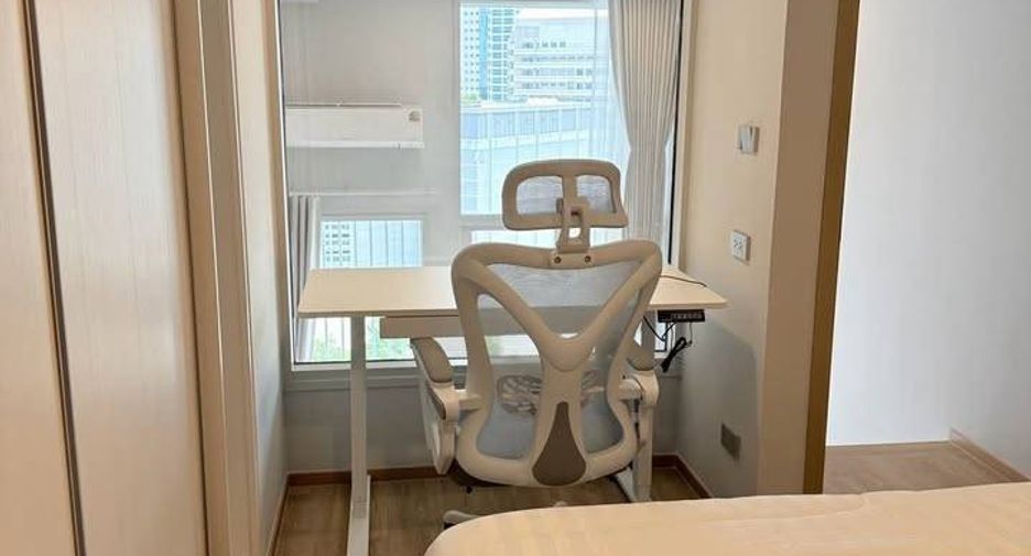 Condo en alquiler de 1 habitaciones en Bang Rak, Bangkok
