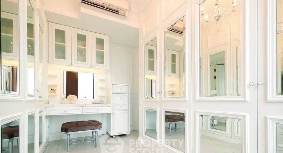 Condo en alquiler de 1 habitaciones en Khlong Toei, Bangkok
