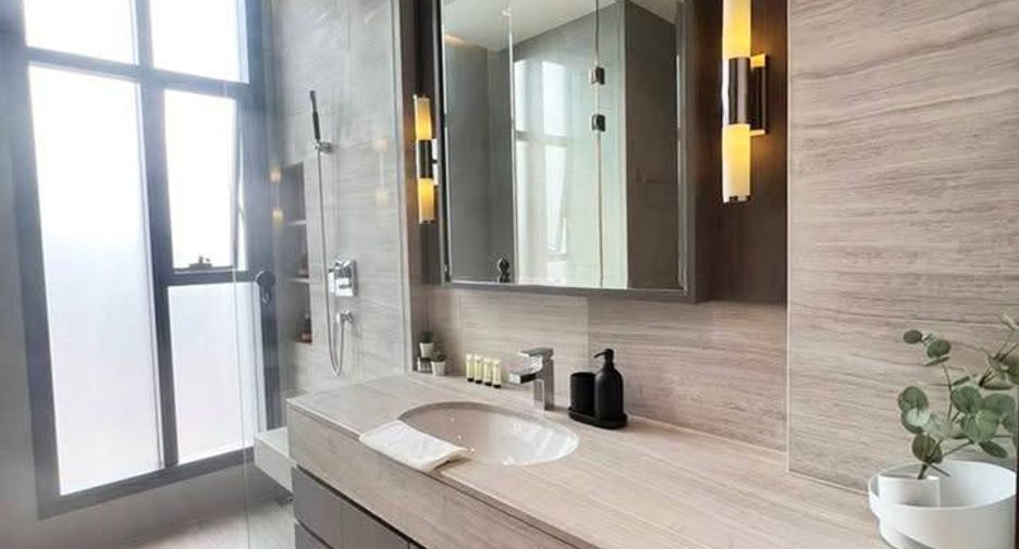Condo en alquiler de 1 habitaciones en Sathon, Bangkok