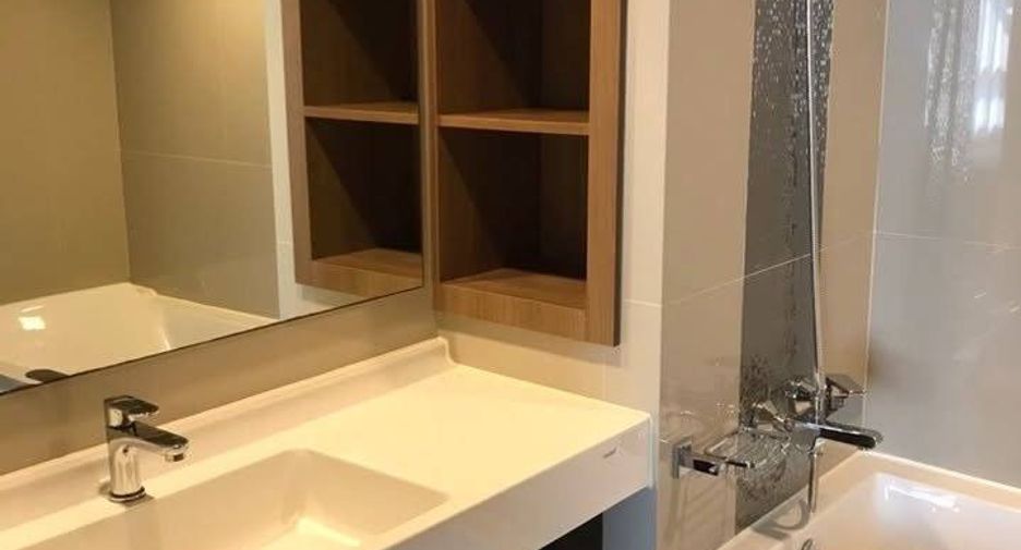 Wohnung zur Miete mit 1 Zimmer in Phra Khanong, Bangkok