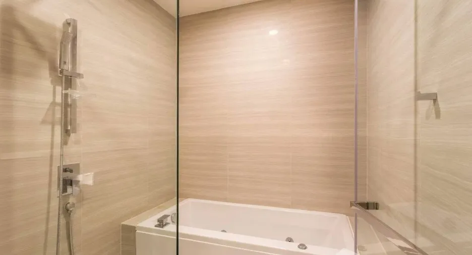 For rent and for sale 3 bedrooms condo in Watthana, Bangkok