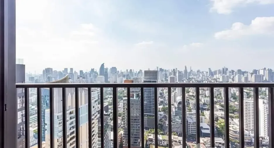 For rent and for sale 3 bedrooms condo in Watthana, Bangkok