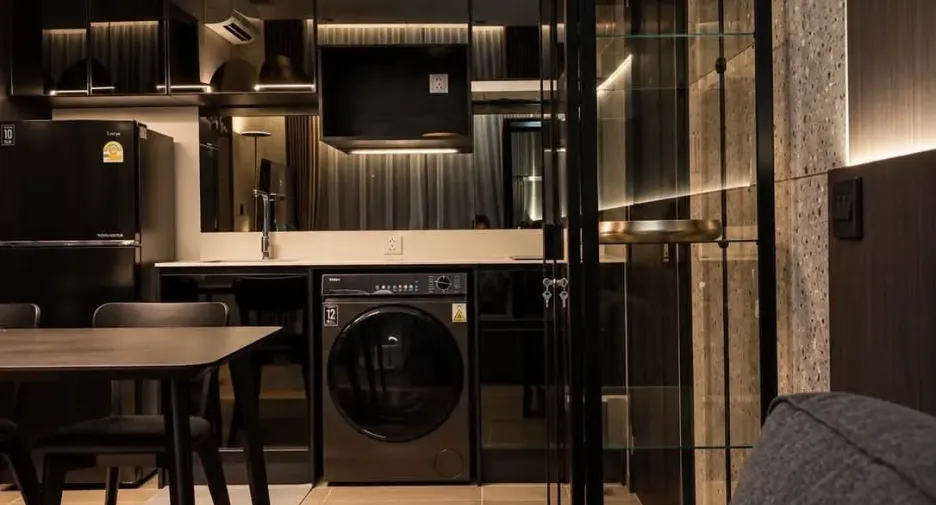 For rent 1 bed condo in Phaya Thai, Bangkok
