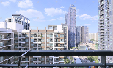 For rent 2 bedrooms condo in Huai Khwang, Bangkok