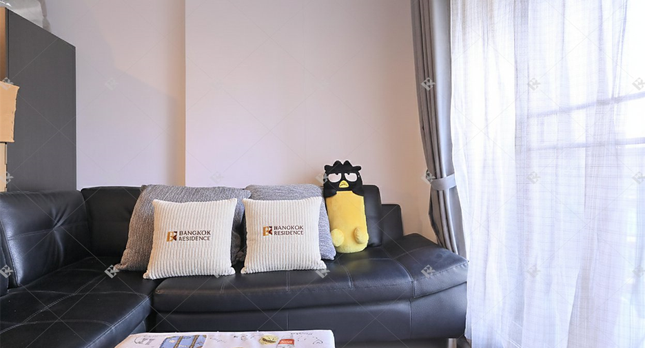 For rent 2 bedrooms condo in Huai Khwang, Bangkok
