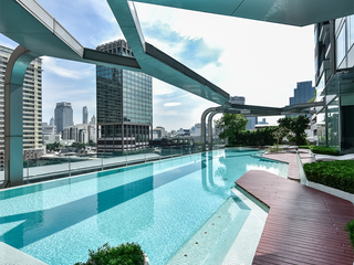 Wohnung zur Miete mit 1 Zimmer in Pathum Wan, Bangkok