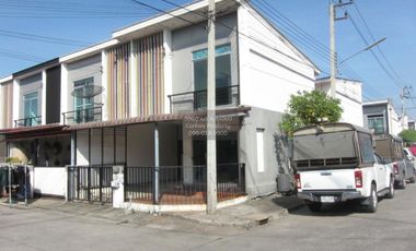 Reihenhaus zum Kauf mit 3 Zimmer in Khlong Luang, Pathum Thani