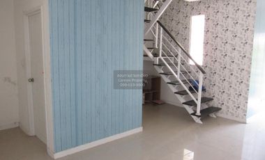 Reihenhaus zum Kauf mit 3 Zimmer in Phra Samut Chedi, Samut Prakan