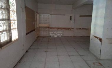 Reihenhaus zum Kauf mit 6 Zimmer in Min Buri, Bangkok