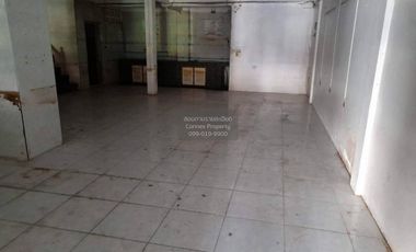 Reihenhaus zum Kauf mit 6 Zimmer in Min Buri, Bangkok
