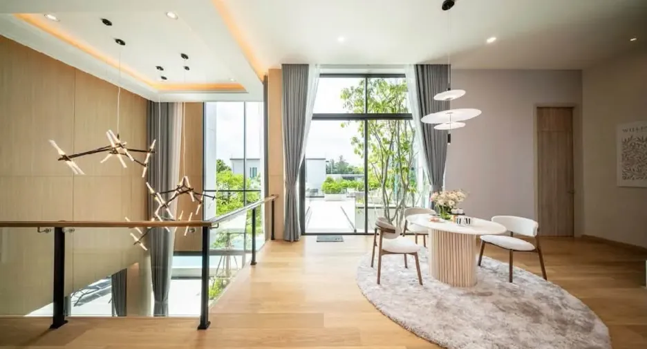 Haus zur Miete mit 4 Zimmer in Taling Chan, Bangkok