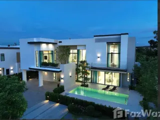 Haus zur Miete mit 4 Zimmer in Taling Chan, Bangkok