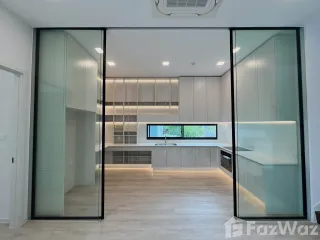 出租 4 卧室 独立屋 在 Saphan Sung, 曼谷