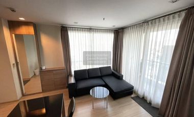 For rent 2 bedrooms condo in Huai Khwang, Bangkok