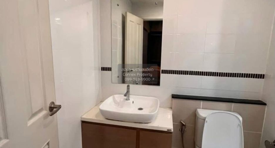 For rent 3 bedrooms townhouse in Pak Kret, Nonthaburi