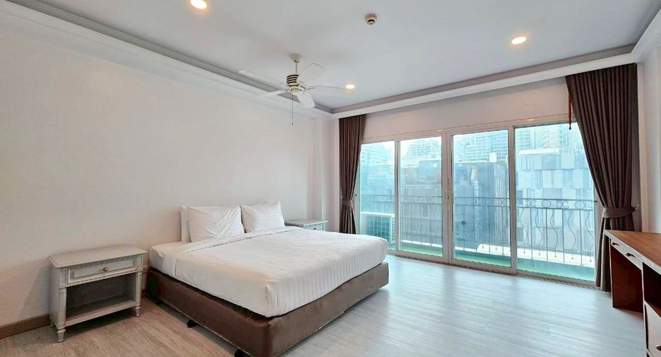 À louer 3 chambres condo à Watthana, Bangkok