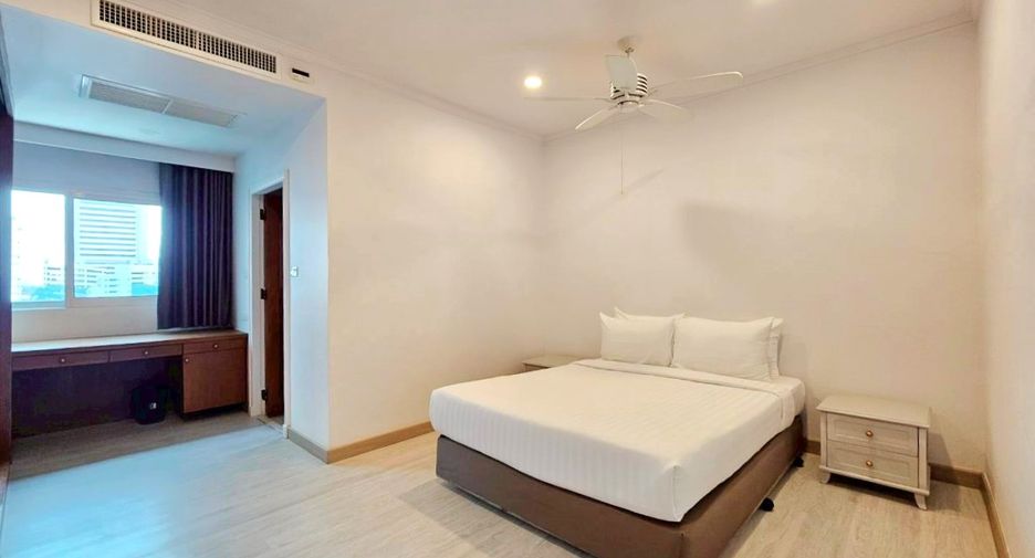 À louer 3 chambres condo à Watthana, Bangkok