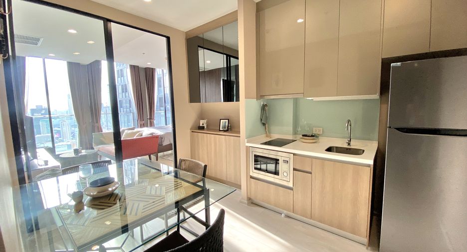 For rent 1 bed condo in Pathum Wan, Bangkok