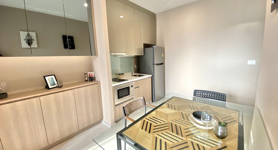 For rent 1 bed condo in Pathum Wan, Bangkok