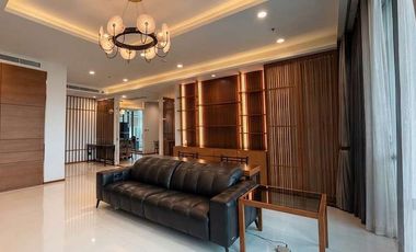For rent and for sale 2 bedrooms condo in Watthana, Bangkok