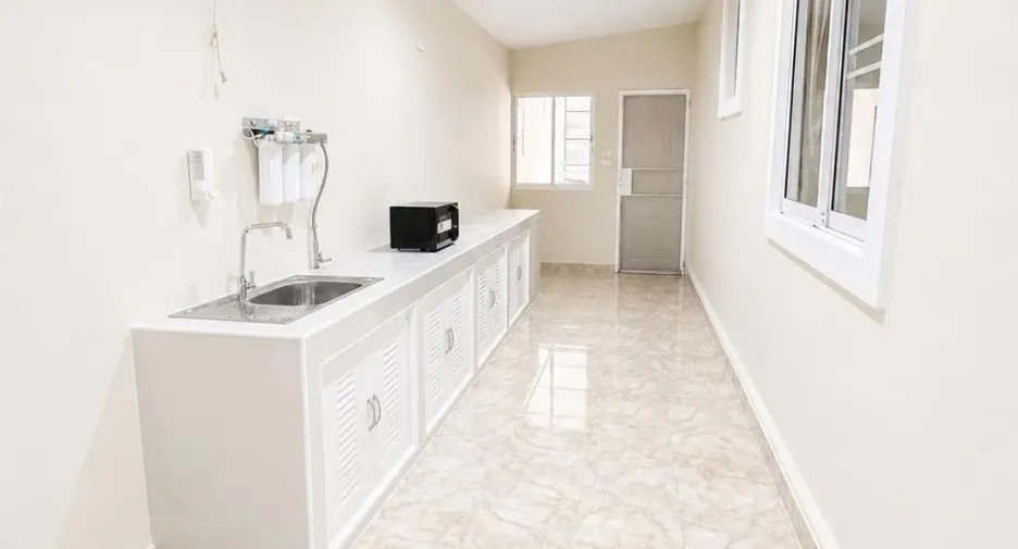 For rent 4 bedrooms house in San Kamphaeng, Chiang Mai