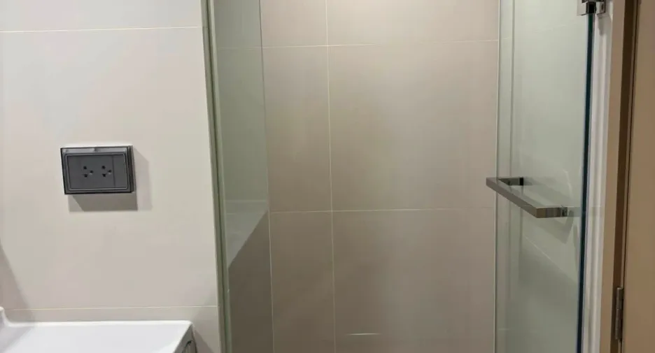 For rent 1 bed condo in Bang Rak, Bangkok