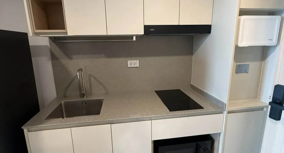 For rent 1 bed condo in Bang Rak, Bangkok