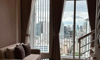 Wohnung zur Miete mit 1 Zimmer in Bang Rak, Bangkok