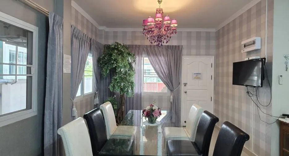 For sale そして for rent 3 ベッドルーム villa in Bang Saray, Pattaya