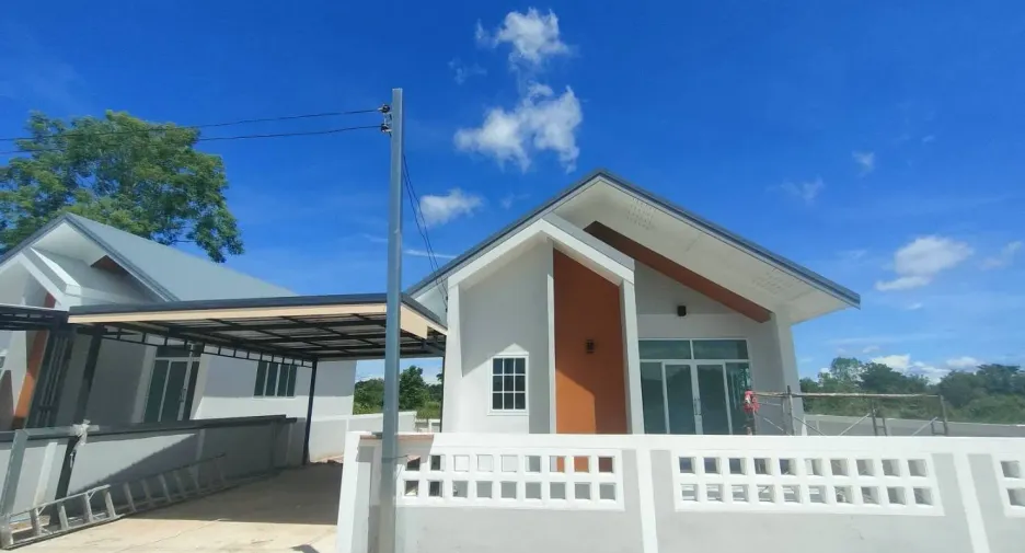 Casa en venta de 2 habitaciones en Mueang Sakon Nakhon, Sakon Nakhon