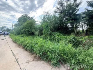 Terreno en venta en Sai Noi, Nonthaburi