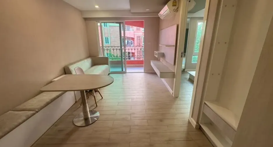 For sale 1 bed condo in Jomtien, Pattaya