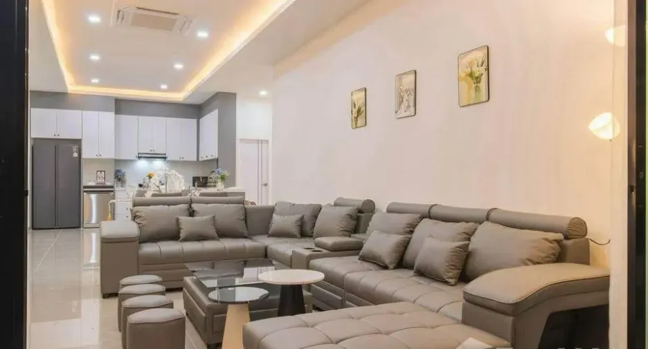For sale 3 bedrooms villa in Bang Lamung, Chonburi