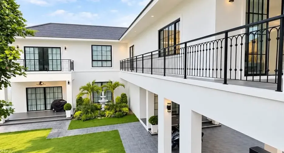 For rent 6 bedrooms villa in Bang Lamung, Chonburi