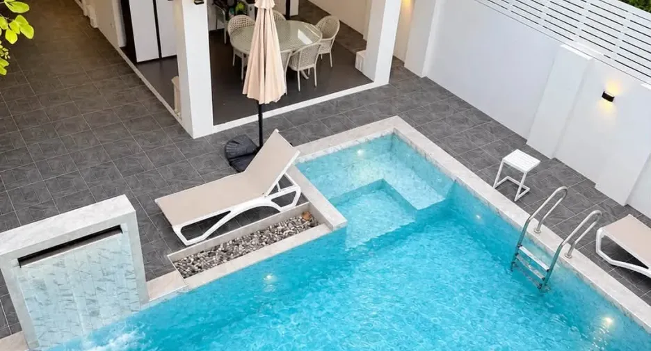 For rent 6 bedrooms villa in Bang Lamung, Chonburi