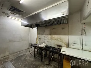 Gewerbefläche zur Miete in Watthana, Bangkok