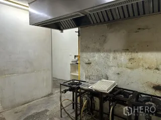Gewerbefläche zur Miete in Watthana, Bangkok