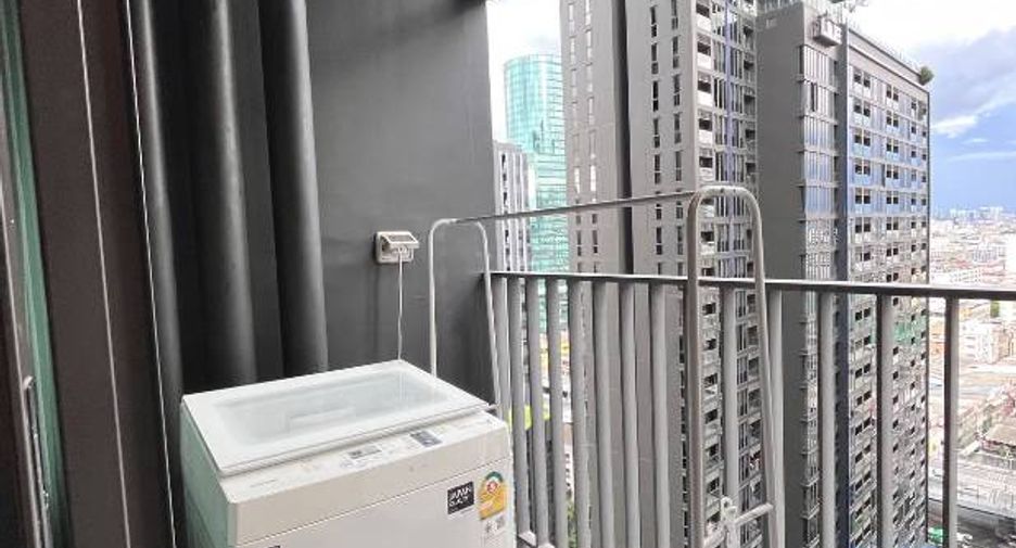 For rent and for sale 1 bed condo in Huai Khwang, Bangkok