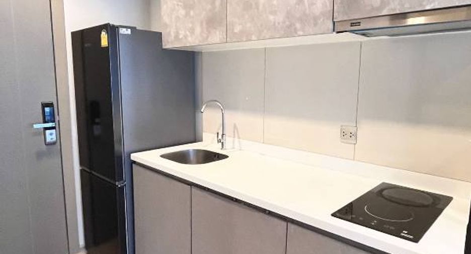 For rent and for sale 1 bed condo in Huai Khwang, Bangkok