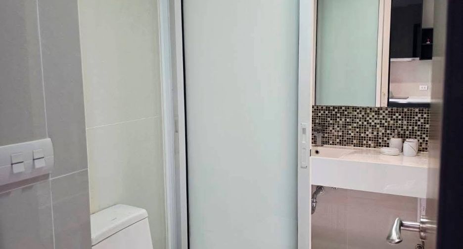 Condo en alquiler de 1 habitaciones en Khlong Toei, Bangkok