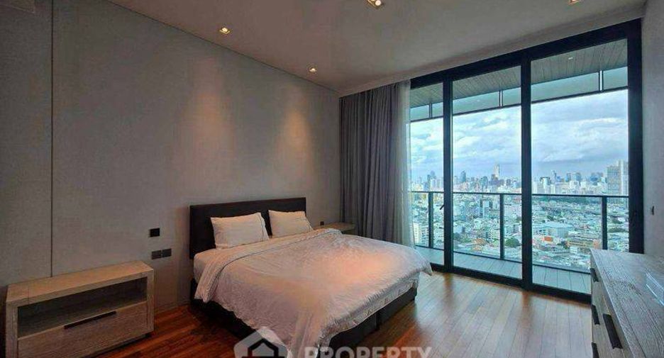 For rent 3 ベッドルーム condo in Khlong San, Bangkok
