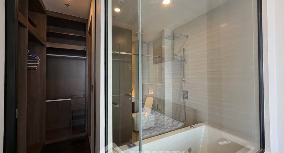 For rent 1 bed condo in Watthana, Bangkok