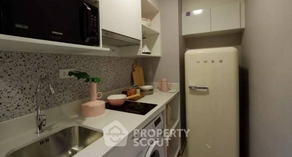 For sale 1 Beds condo in Bang Phlat, Bangkok